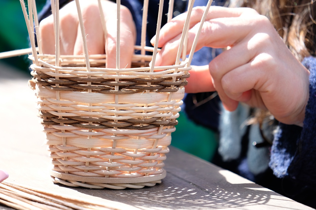 Best Wild Plants for Basket Weaving That You Can Forage