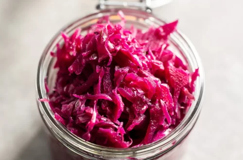 How to make sauerkraut at home. Spicy sauerkraut recipe for beginners.